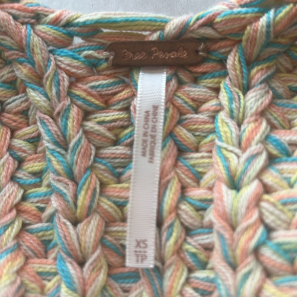 FREE PEOPLE Tropical Fruit HOOPLA V-Back Multi Knit Sweater Vest Sz XS - Picture 9 of 9